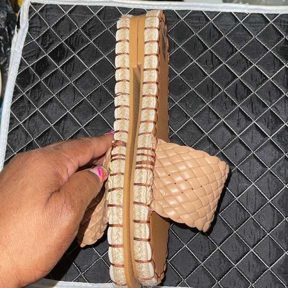NWOT BRAIDED WOMENS (40) (US 9) SANDAL NUDE - Picture 8 of 9